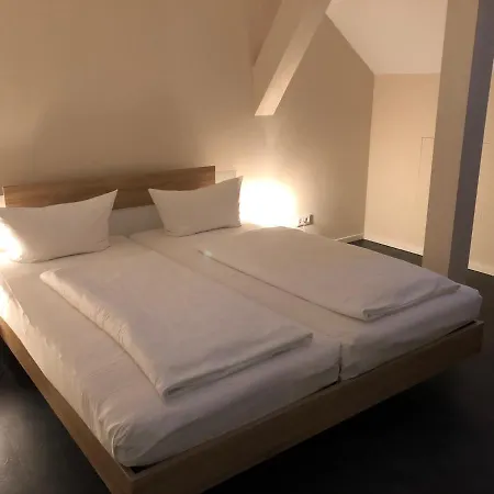 Zum Deutschen Hause *